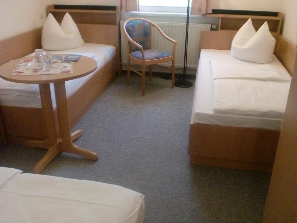 Hotel & Restaurant "Zum Firstenstein" Konigshain Εξωτερικό φωτογραφία