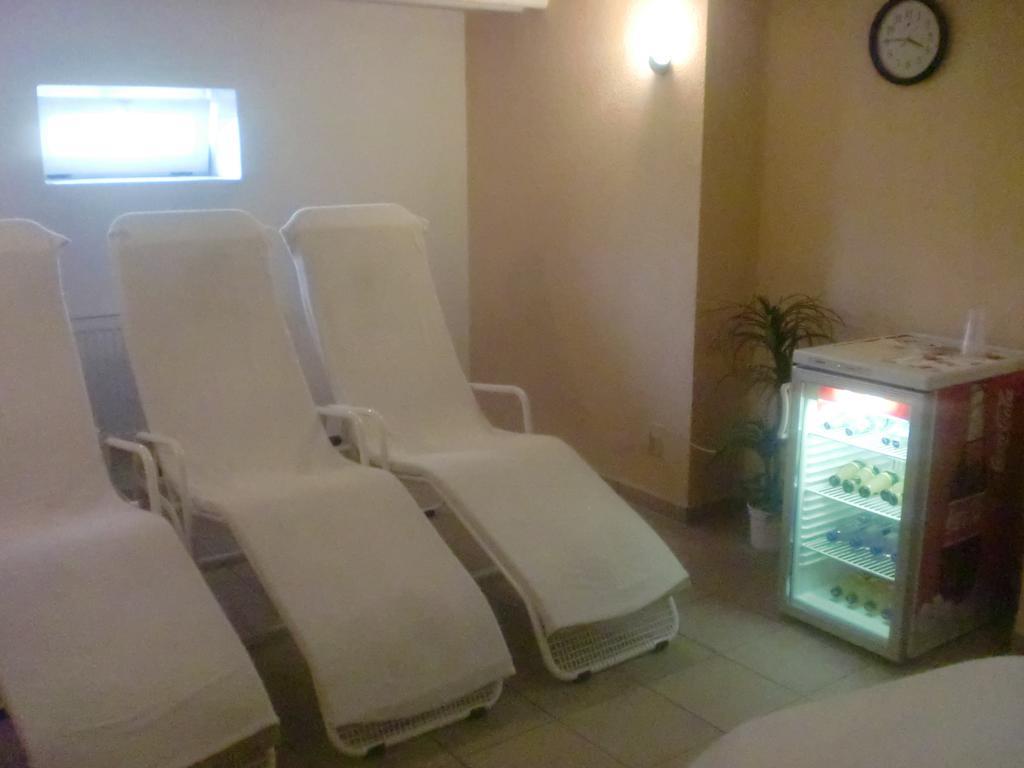 Hotel & Restaurant "Zum Firstenstein" Konigshain Εξωτερικό φωτογραφία