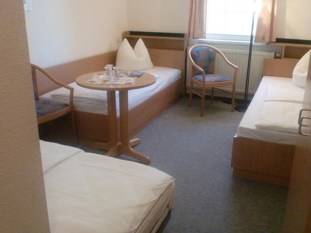 Hotel & Restaurant "Zum Firstenstein" Konigshain Εξωτερικό φωτογραφία